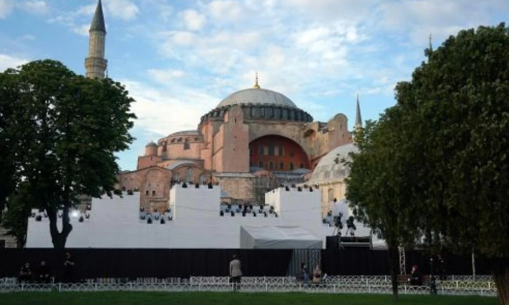Τούρκος υπουργός Δικαισούνης: «Η Αγία Σοφία είναι τζαμί»
